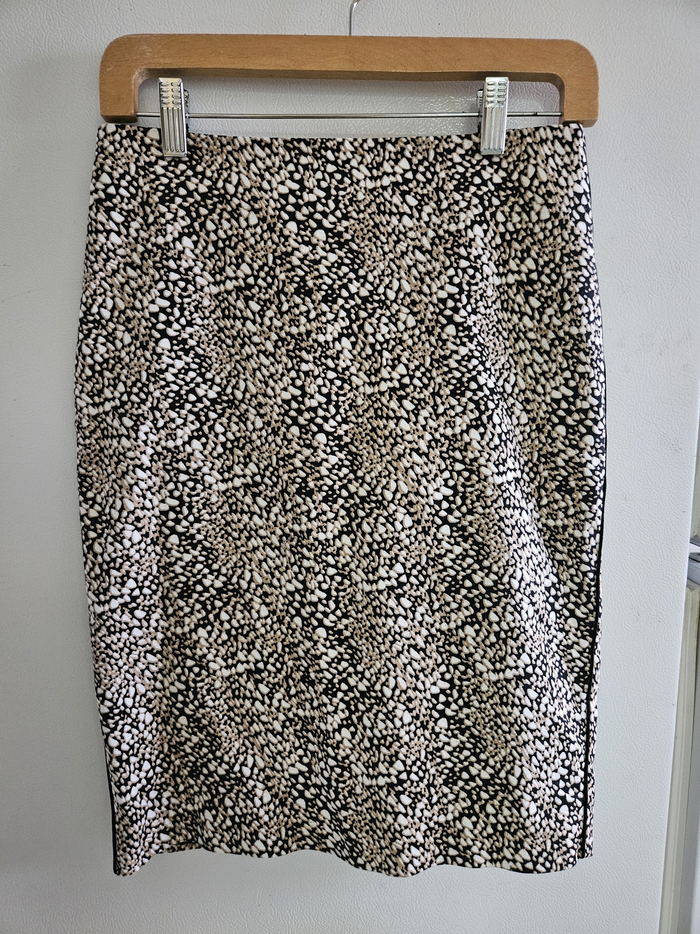 Adrianna Papell Black and Cream Speckled Pencil Skirt